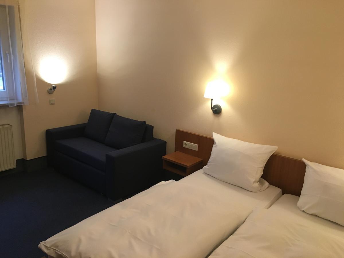 Zip Hotel Lingenfeld Phòng bức ảnh
