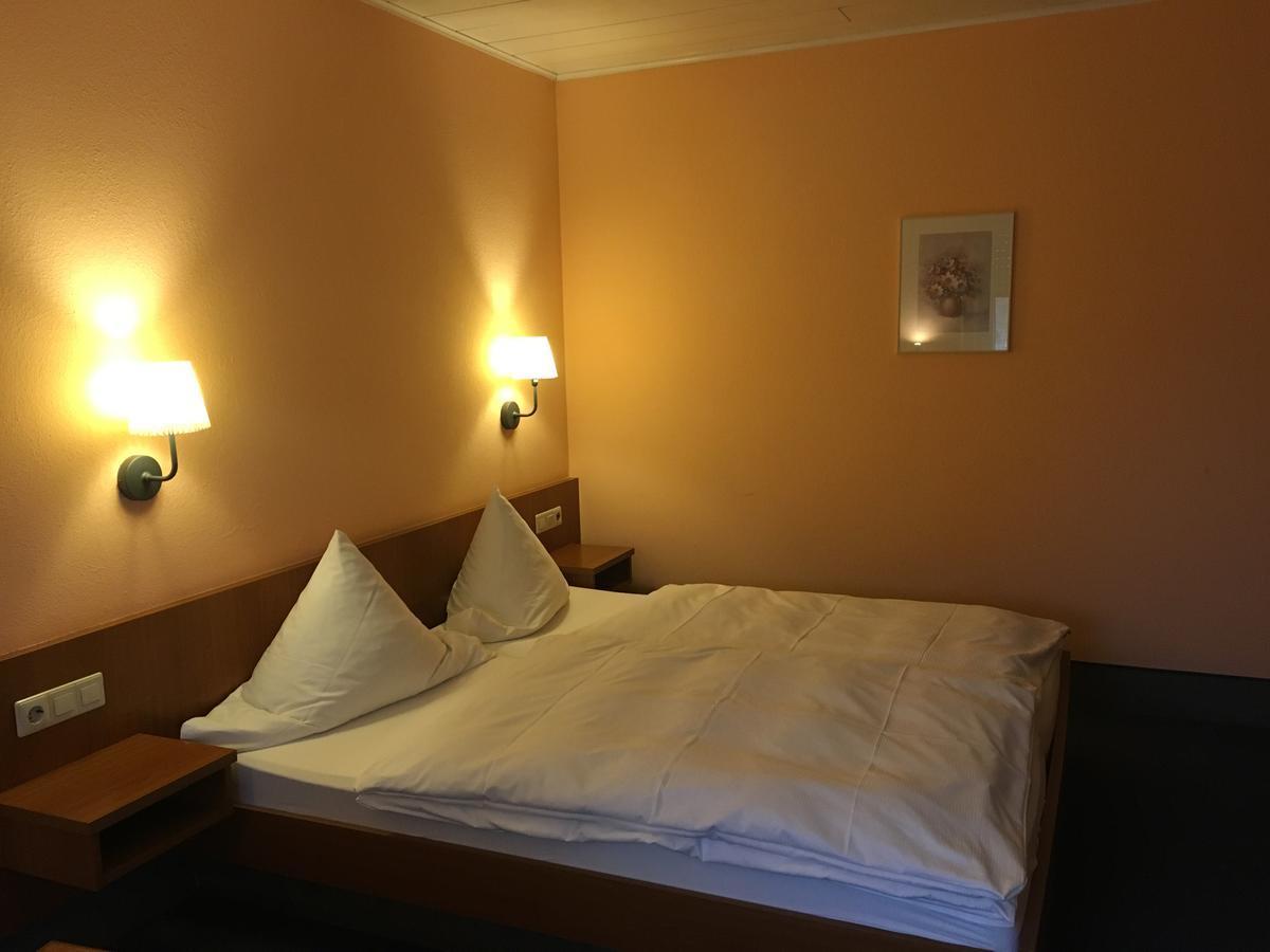 Zip Hotel Lingenfeld Ngoại thất bức ảnh