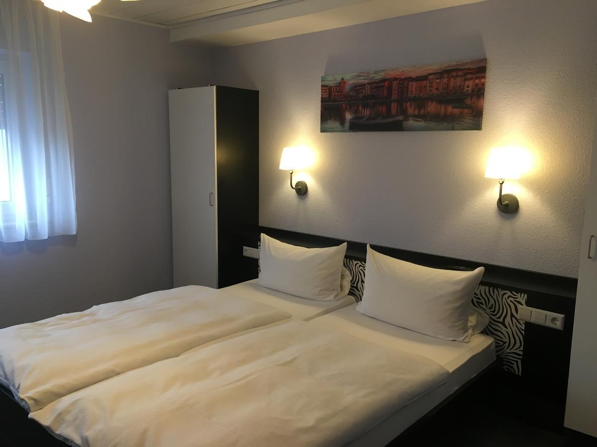 Zip Hotel Lingenfeld Ngoại thất bức ảnh