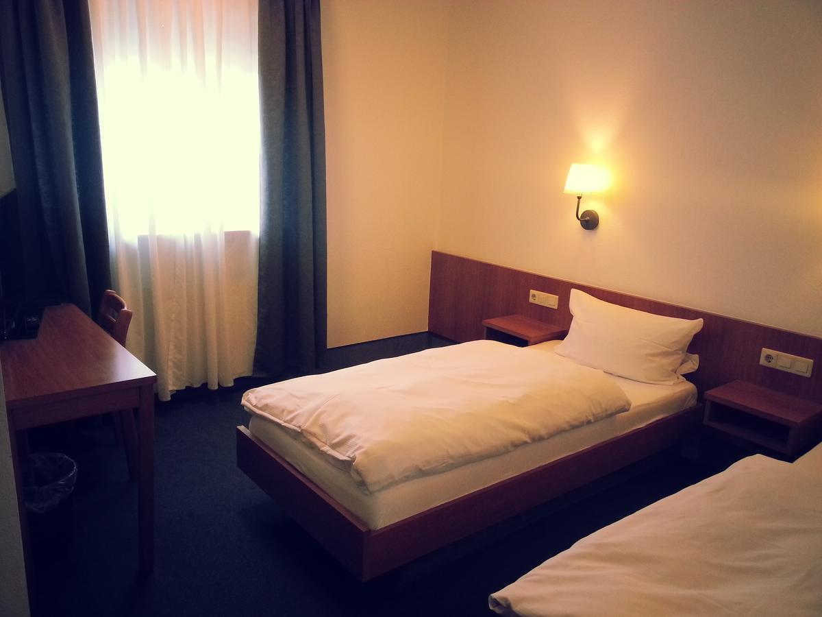 Zip Hotel Lingenfeld Ngoại thất bức ảnh