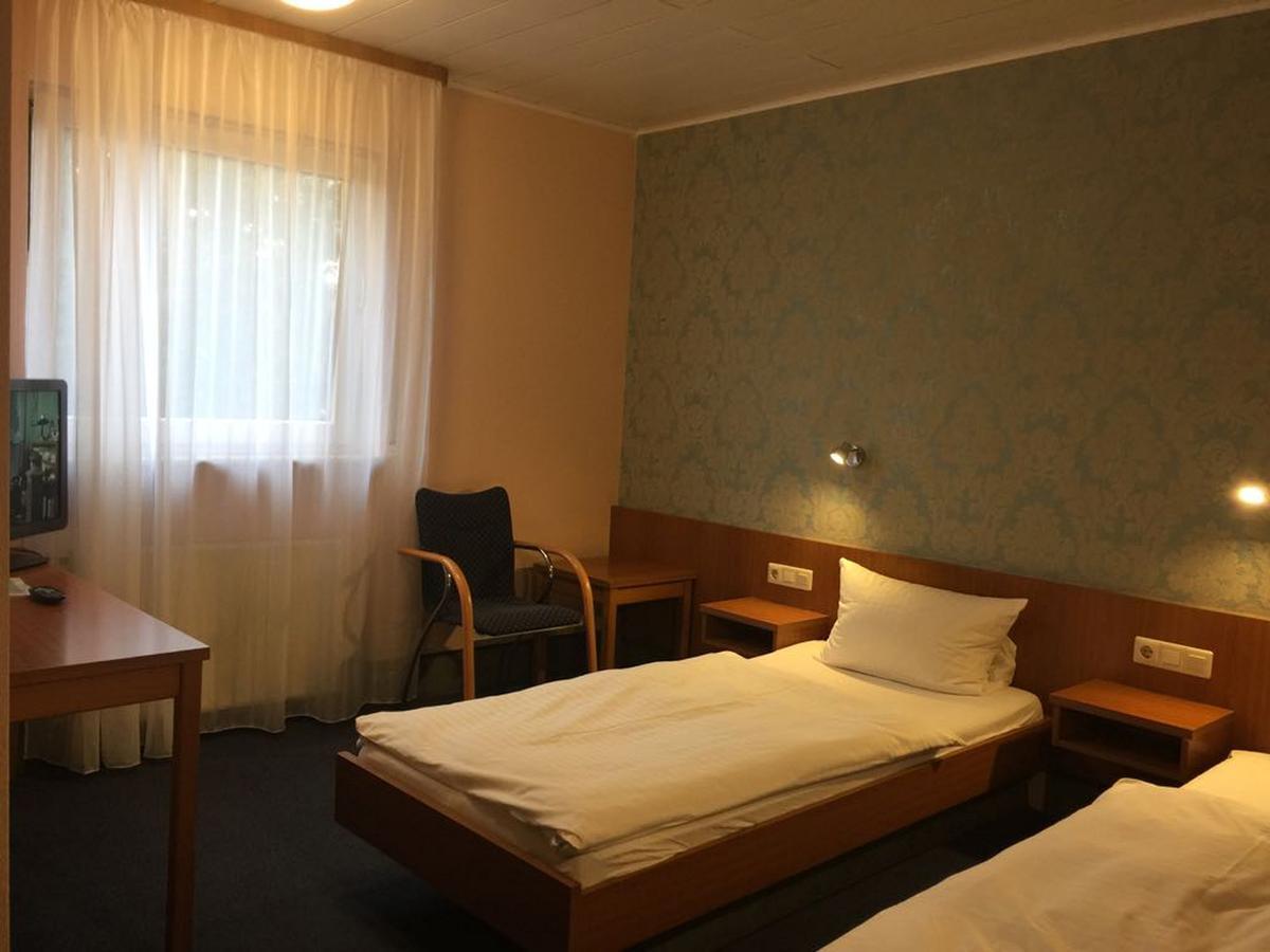 Zip Hotel Lingenfeld Ngoại thất bức ảnh