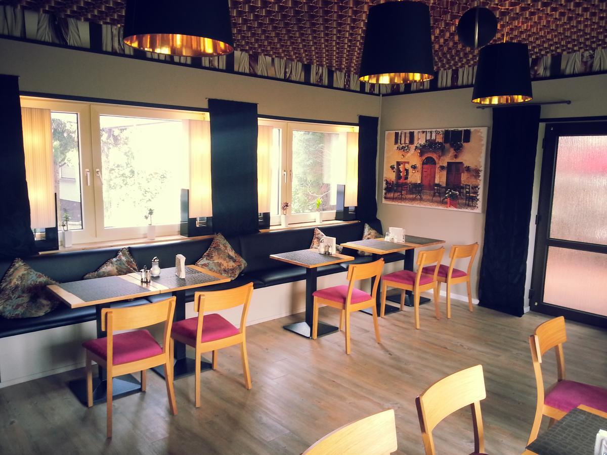 Zip Hotel Lingenfeld Ngoại thất bức ảnh
